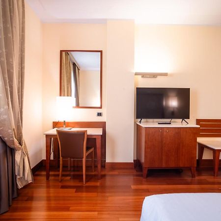 Hotel Airone - Ombrellone Incluso Al Bagno Dolce Vita A Marina Dal 1 Giugno Al 15 Settembre Grosseto Exterior foto
