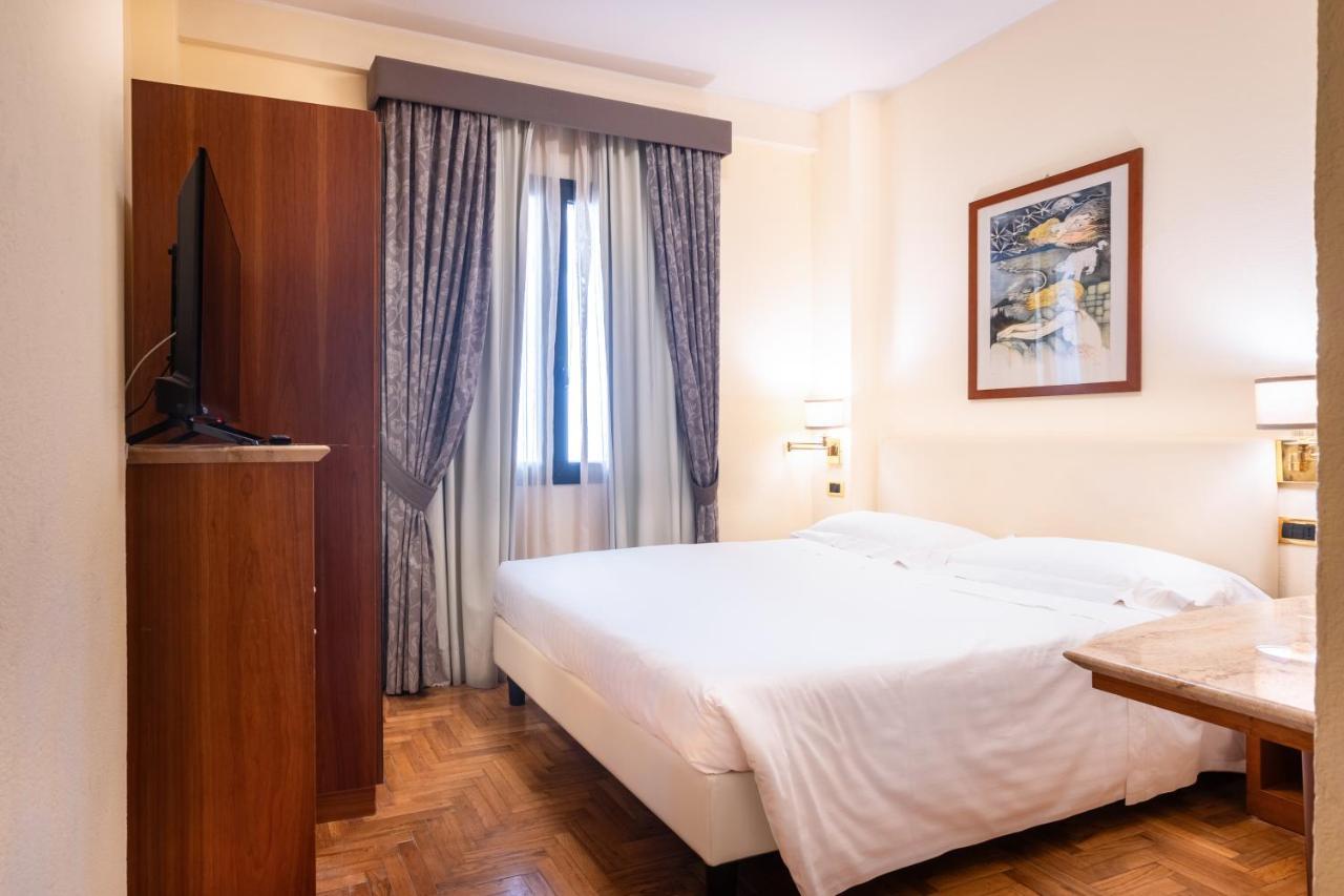 Hotel Airone - Ombrellone Incluso Al Bagno Dolce Vita A Marina Dal 1 Giugno Al 15 Settembre Grosseto Quarto foto