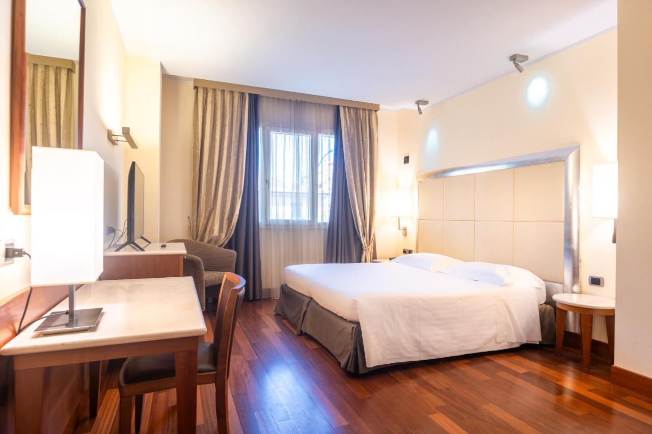 Hotel Airone - Ombrellone Incluso Al Bagno Dolce Vita A Marina Dal 1 Giugno Al 15 Settembre Grosseto Exterior foto