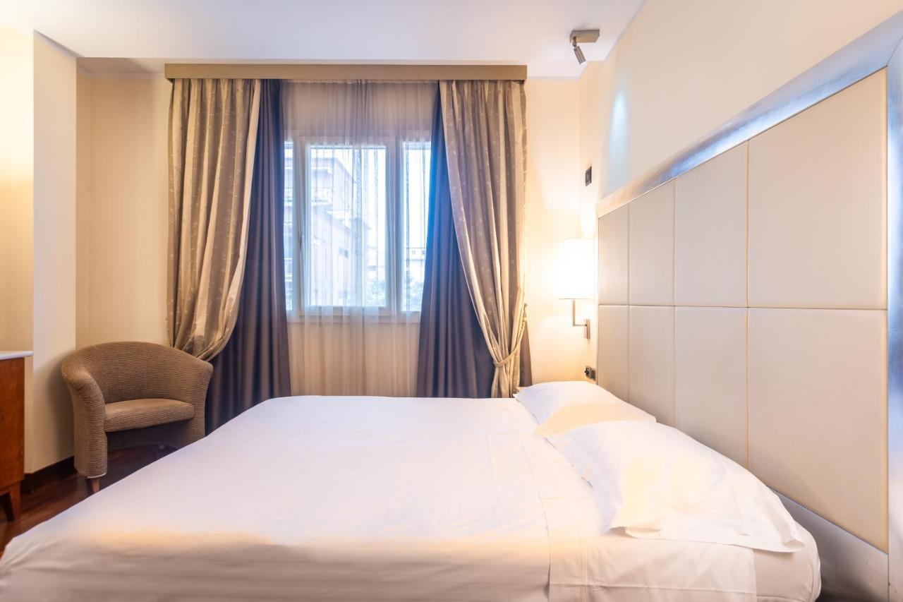 Hotel Airone - Ombrellone Incluso Al Bagno Dolce Vita A Marina Dal 1 Giugno Al 15 Settembre Grosseto Exterior foto