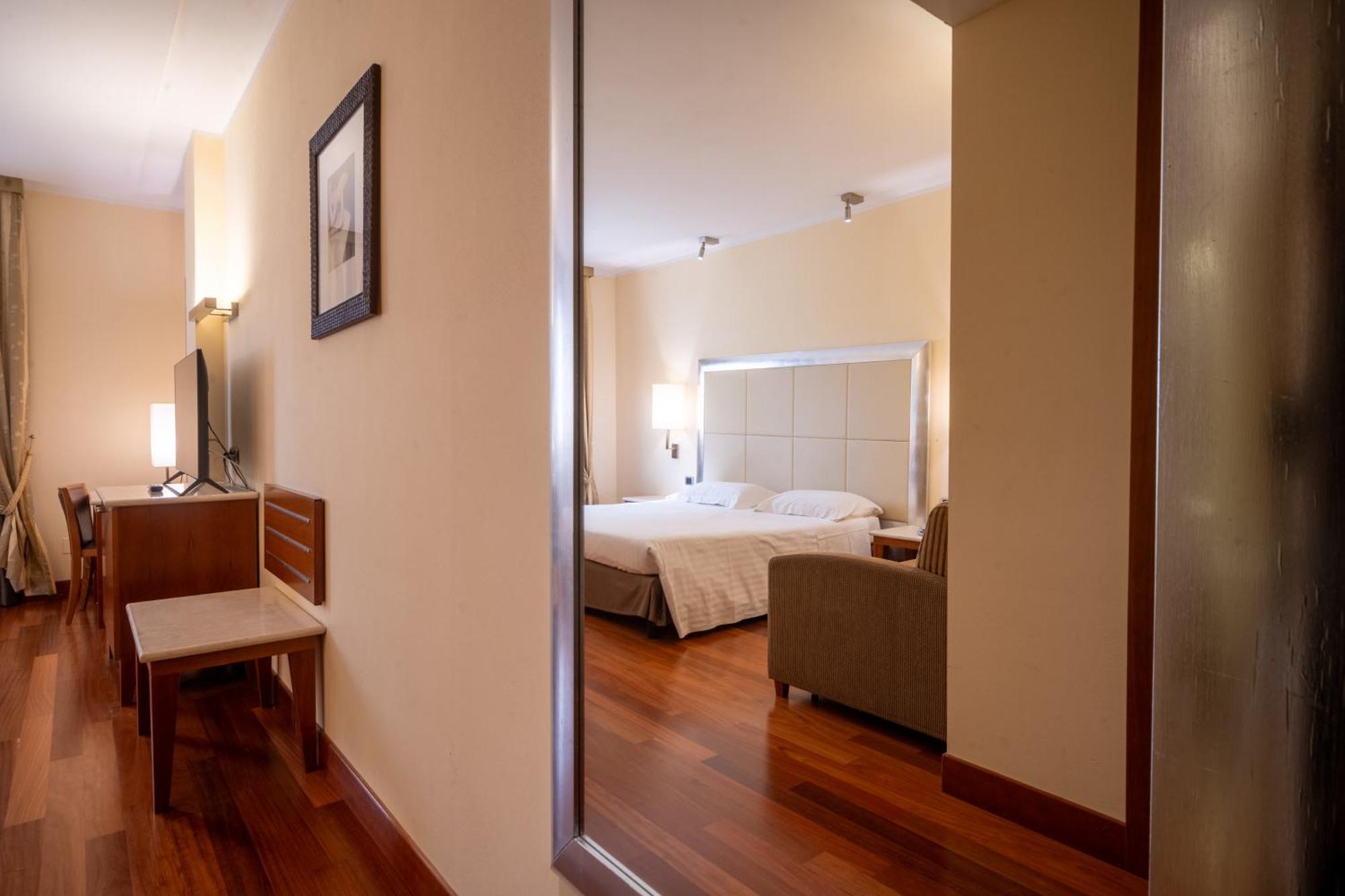 Hotel Airone - Ombrellone Incluso Al Bagno Dolce Vita A Marina Dal 1 Giugno Al 15 Settembre Grosseto Exterior foto