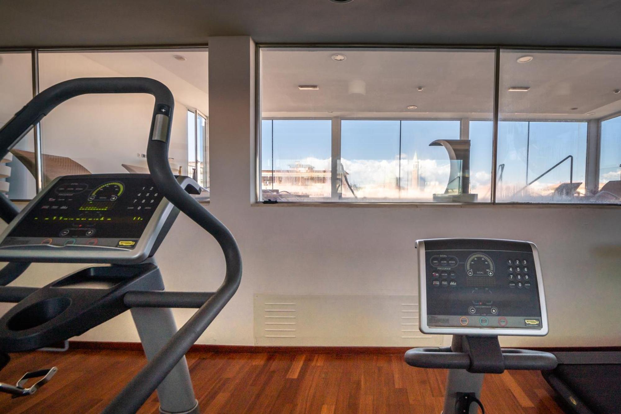 Hotel Airone - Ombrellone Incluso Al Bagno Dolce Vita A Marina Dal 1 Giugno Al 15 Settembre Grosseto Exterior foto