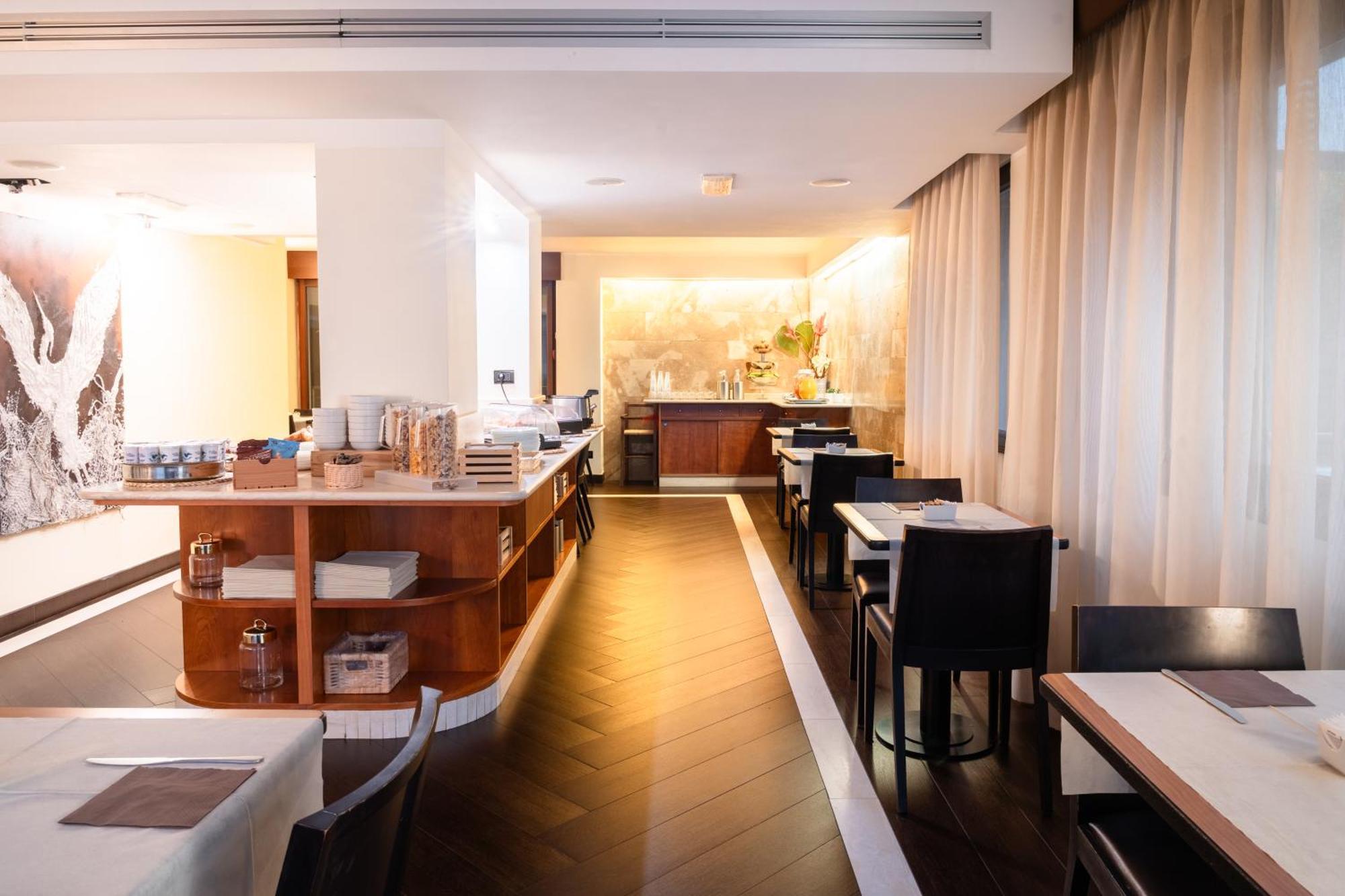 Hotel Airone - Ombrellone Incluso Al Bagno Dolce Vita A Marina Dal 1 Giugno Al 15 Settembre Grosseto Exterior foto