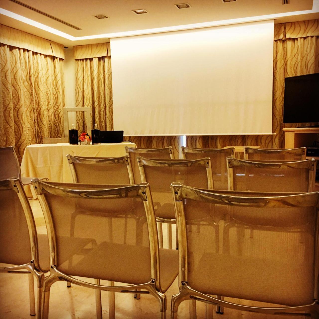 Hotel Airone - Ombrellone Incluso Al Bagno Dolce Vita A Marina Dal 1 Giugno Al 15 Settembre Grosseto Exterior foto